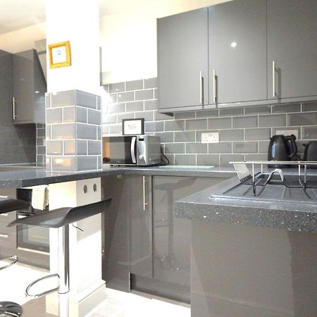 Premium Apartments Thatcham Broadway 외부 사진