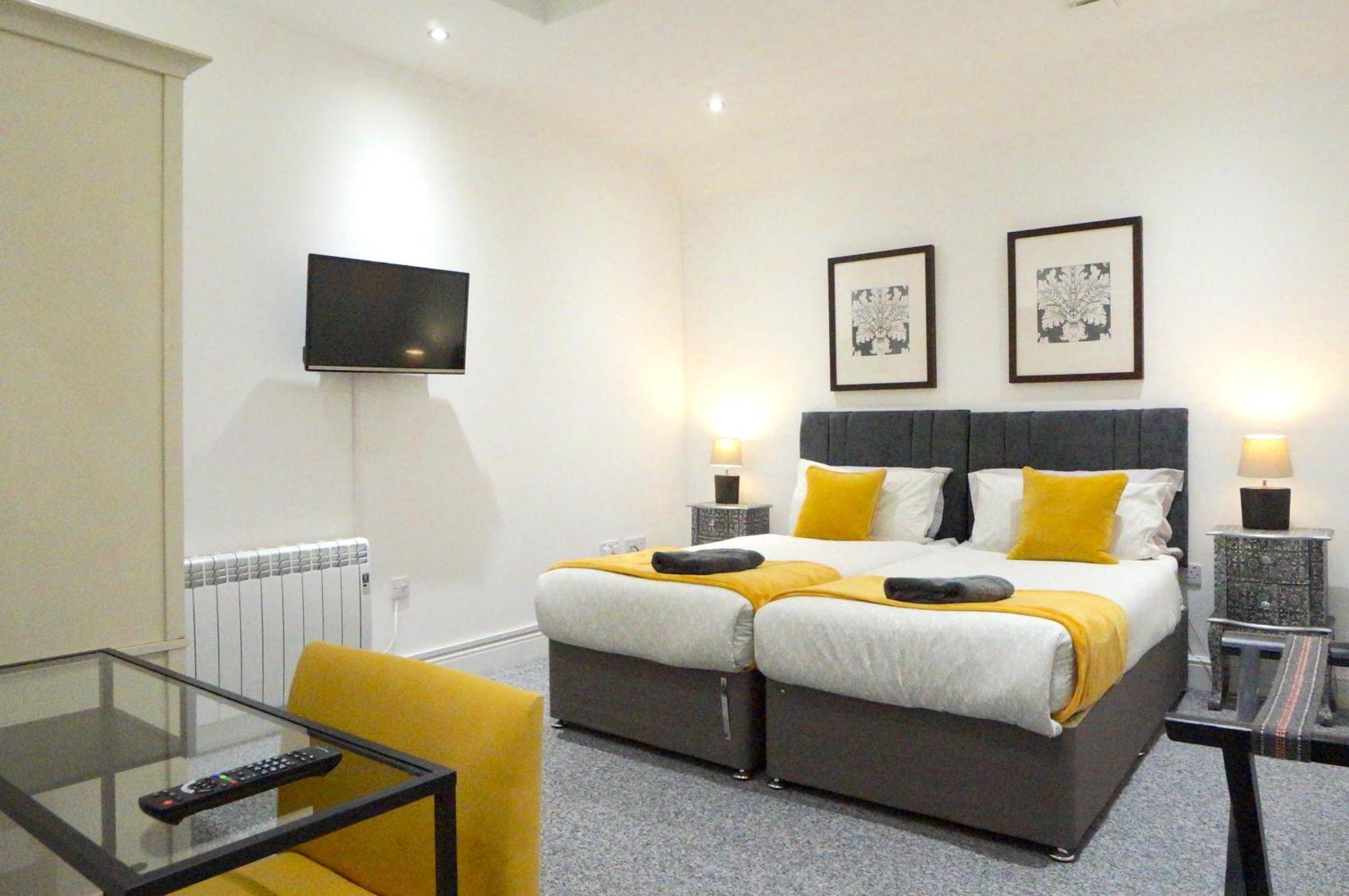 Premium Apartments Thatcham Broadway 객실 사진