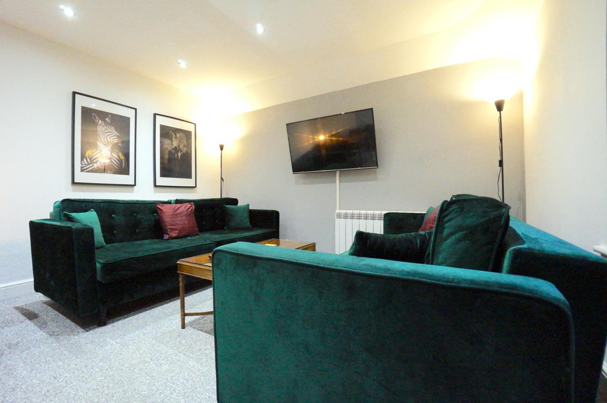 Premium Apartments Thatcham Broadway 외부 사진