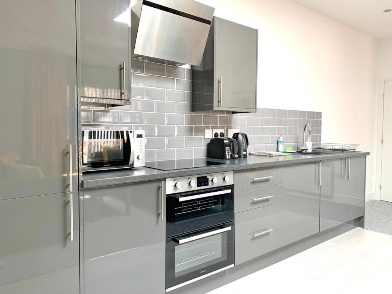 Premium Apartments Thatcham Broadway 외부 사진