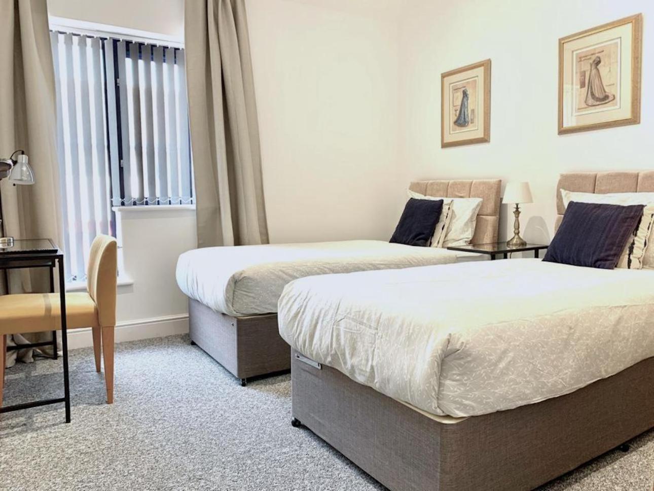 Premium Apartments Thatcham Broadway 객실 사진
